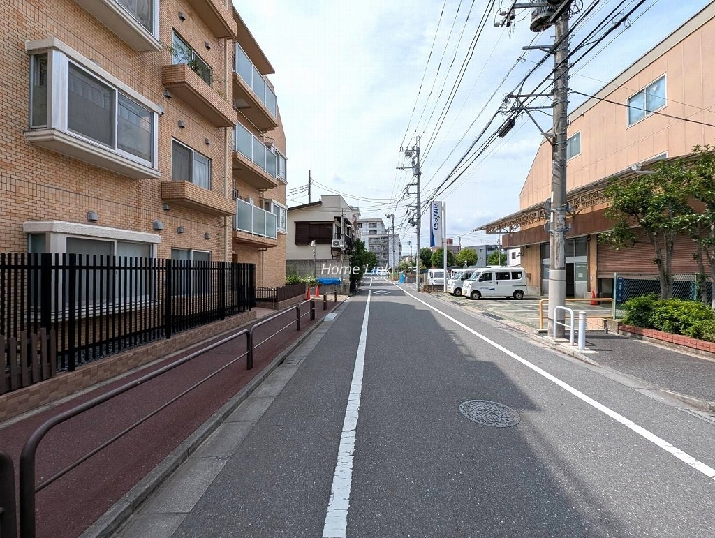 ライオンズマンション志村三丁目　前面道路